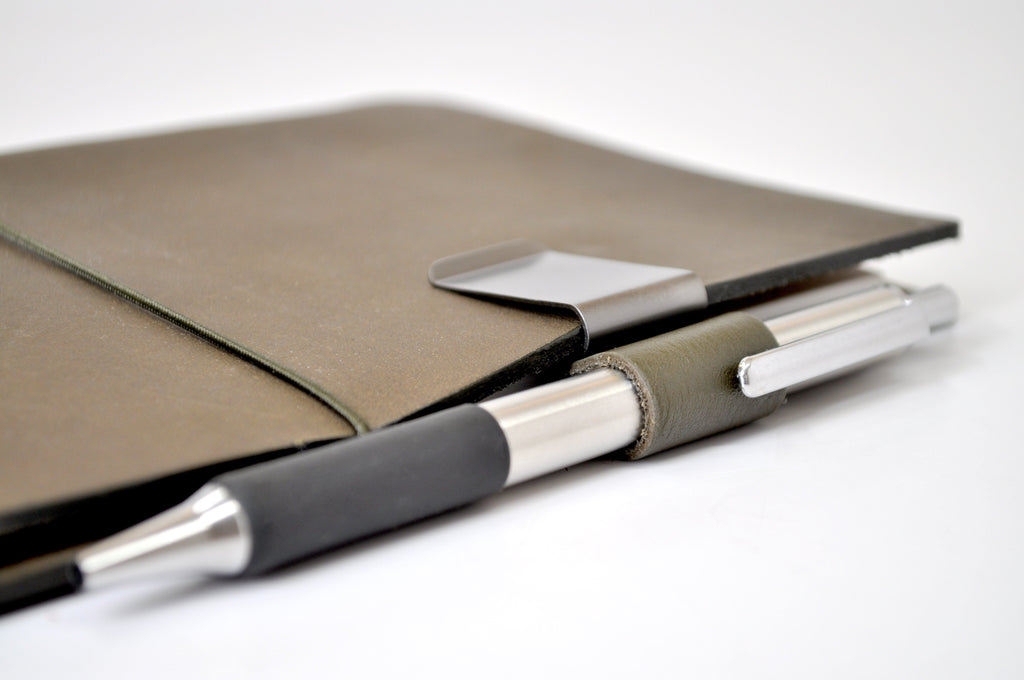 016 Pen Holder TRAVELER'S Notebook - Olive